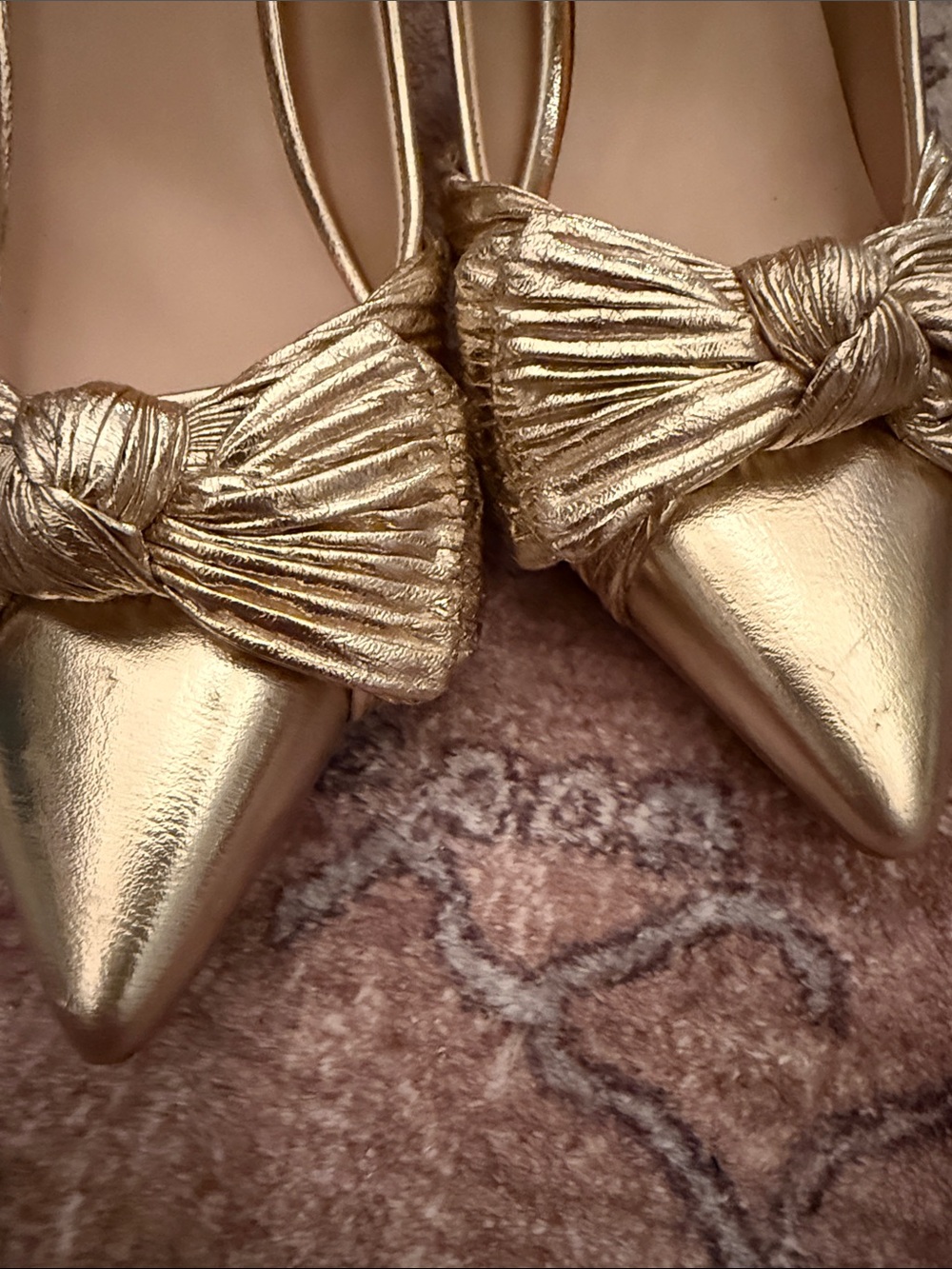 Anne Michelle Bow Gold Pointy Heels Size 8 View 6